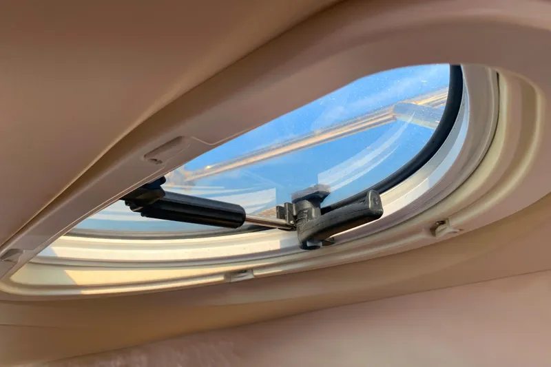 2018 Regal 28 Express