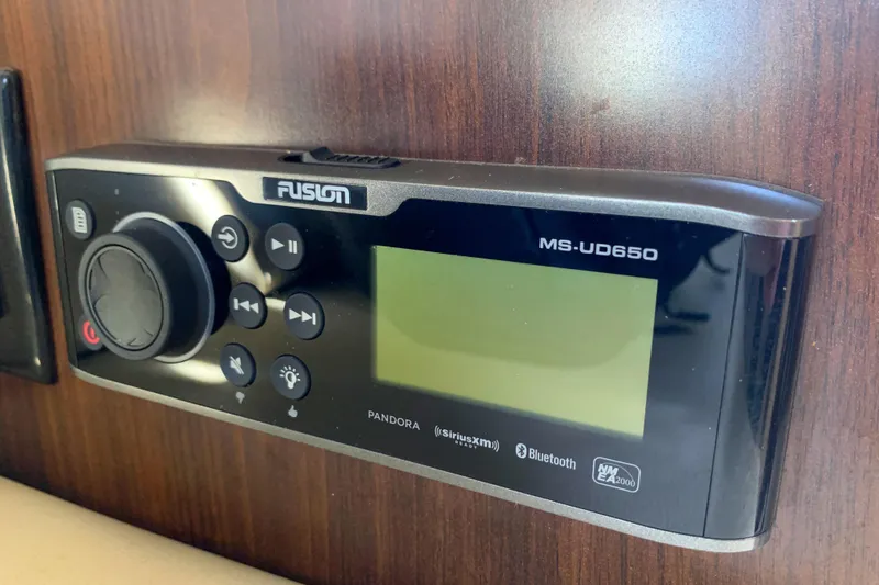 2018 Regal 28 Express