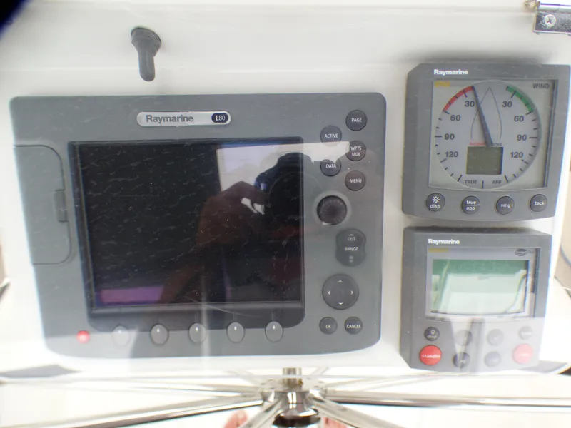 2006 Beneteau 393