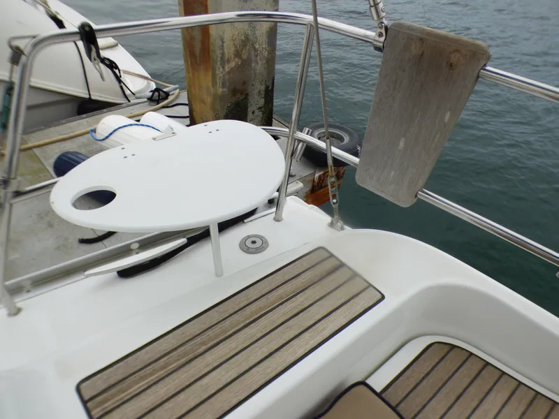 2006 Beneteau 393