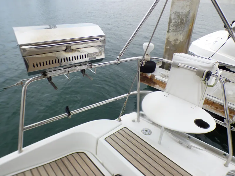 2006 Beneteau 393