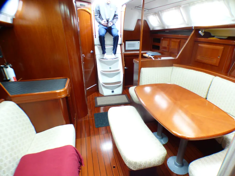 2006 Beneteau 393
