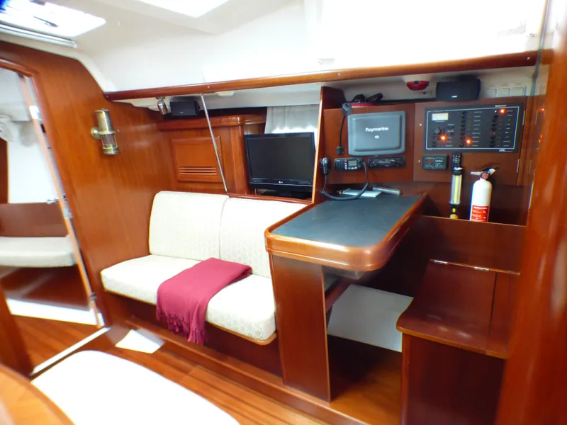 2006 Beneteau 393