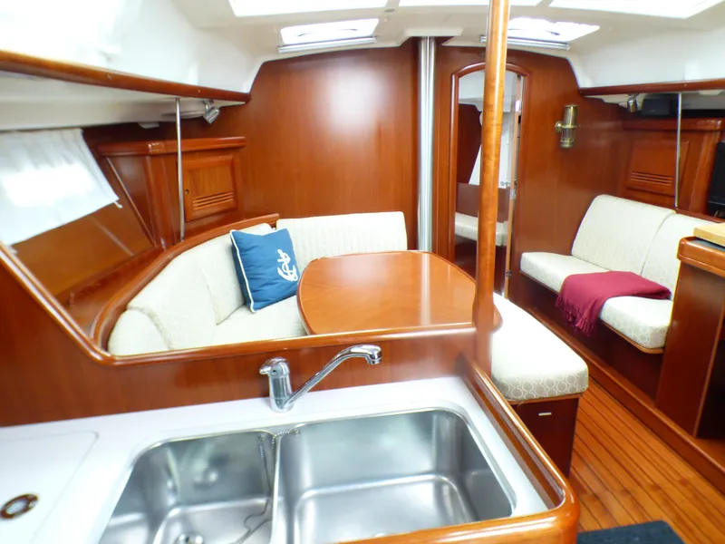 2006 Beneteau 393