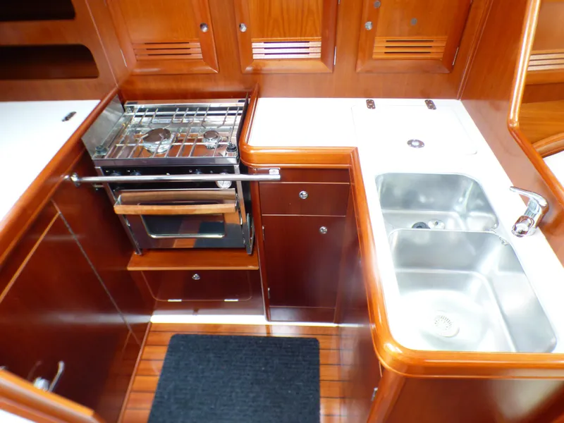 2006 Beneteau 393