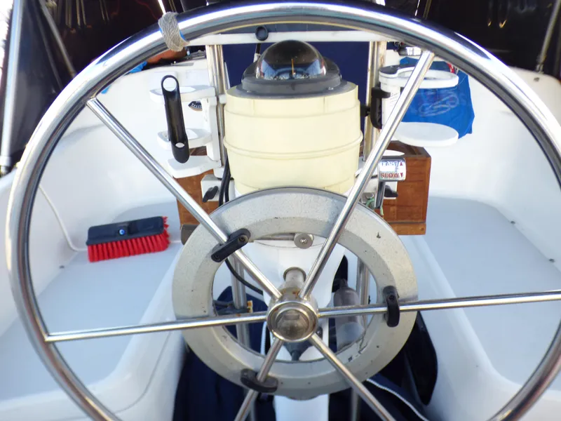 1991 Hunter 30T