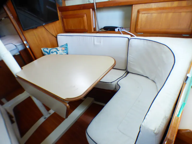 1991 Hunter 30T