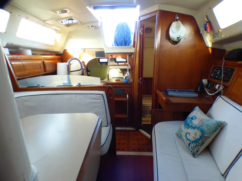 1991 Hunter 30T