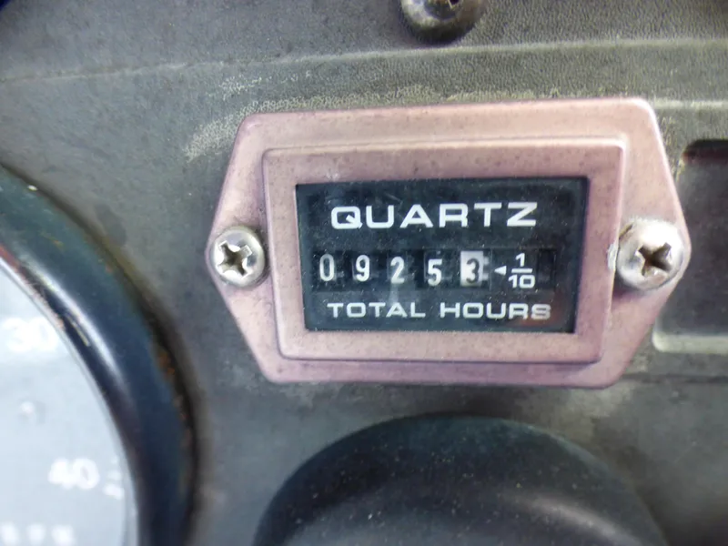 1991 Hunter 30T