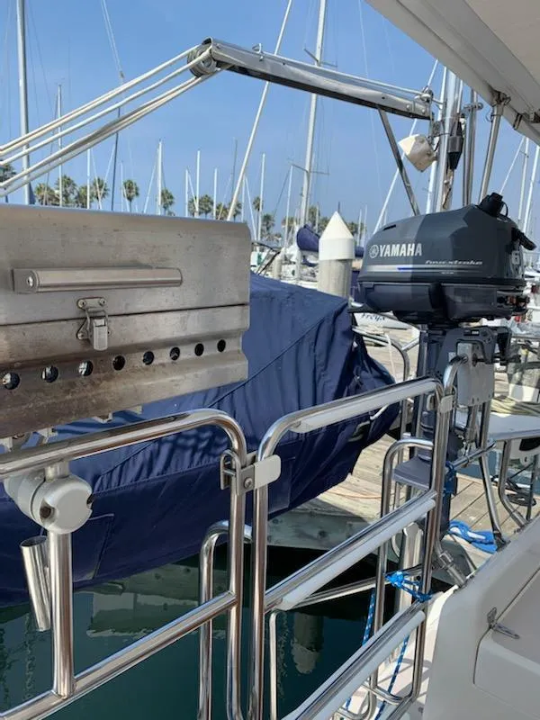 2004 Catalina 470