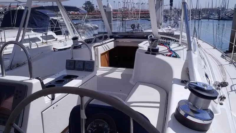 2004 Catalina 470
