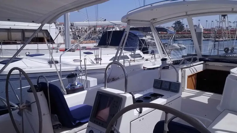 2004 Catalina 470