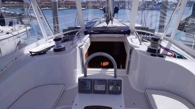 2004 Catalina 470