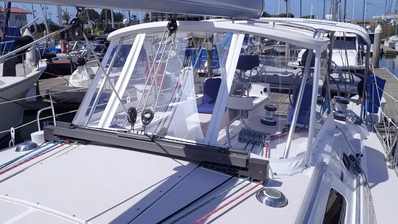 2004 Catalina 470