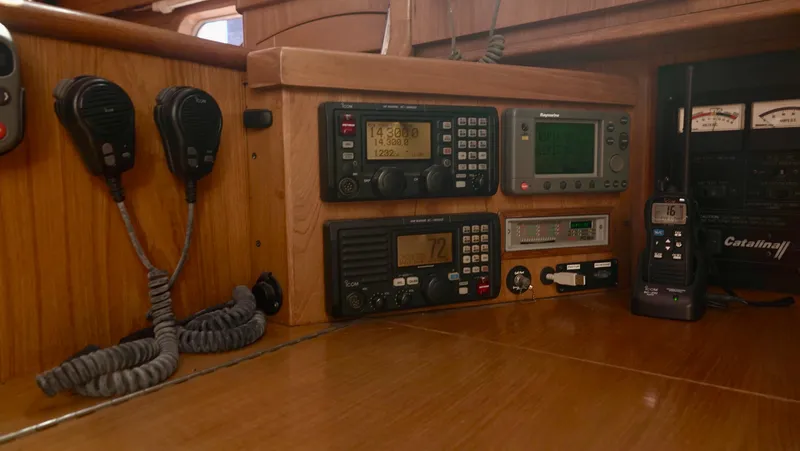 2004 Catalina 470
