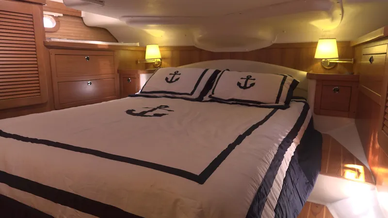 2004 Catalina 470