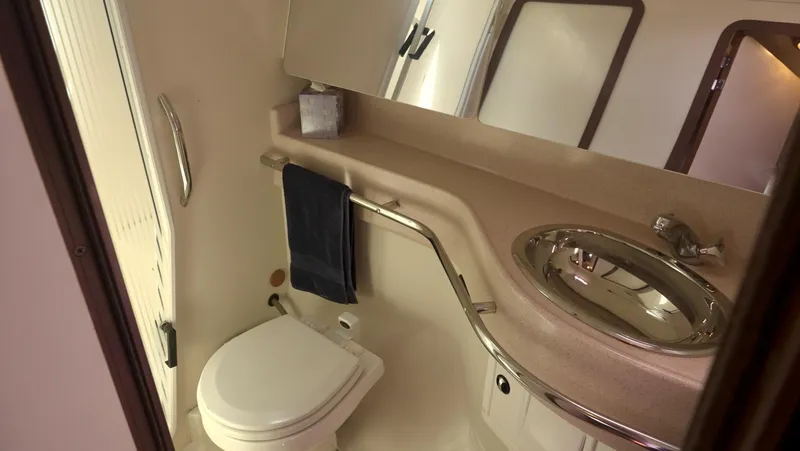 2004 Catalina 470