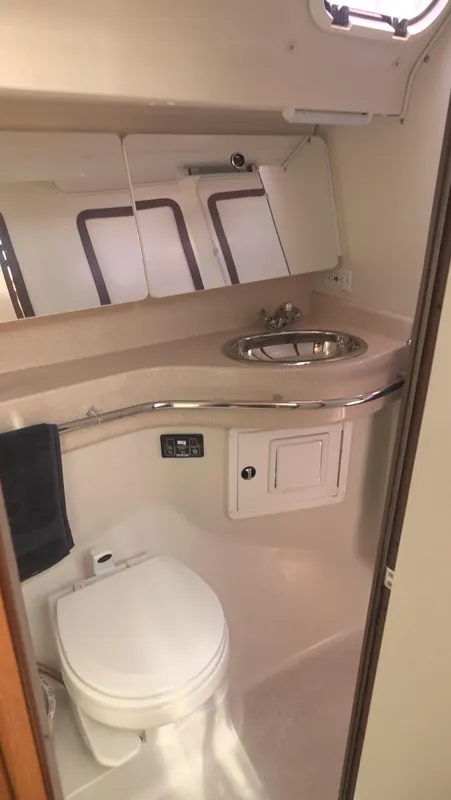 2004 Catalina 470