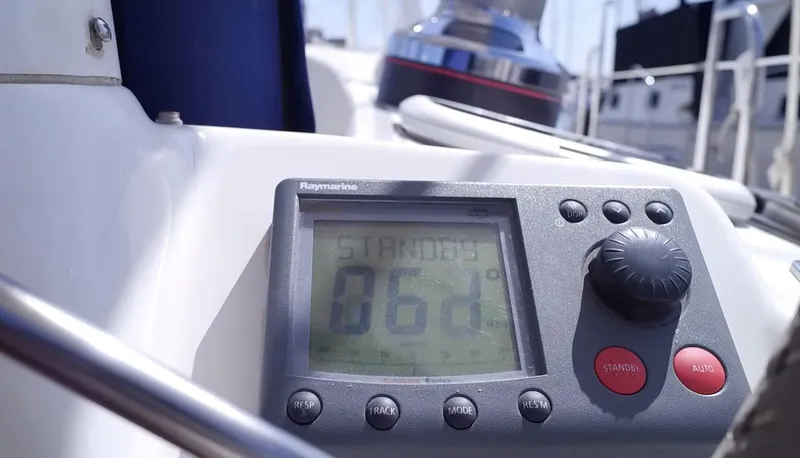 2004 Catalina 470