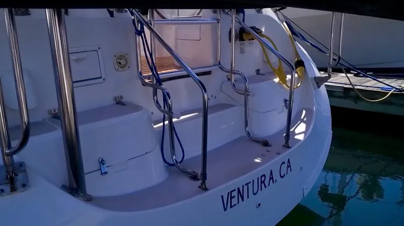 2004 Catalina 470