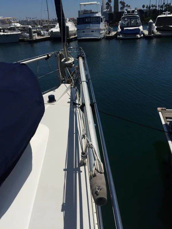2006 Catalina 470