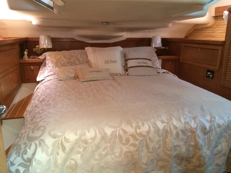2006 Catalina 470