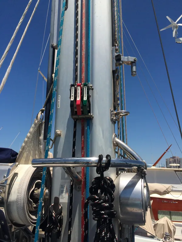 Triple rope clutches and grab bar