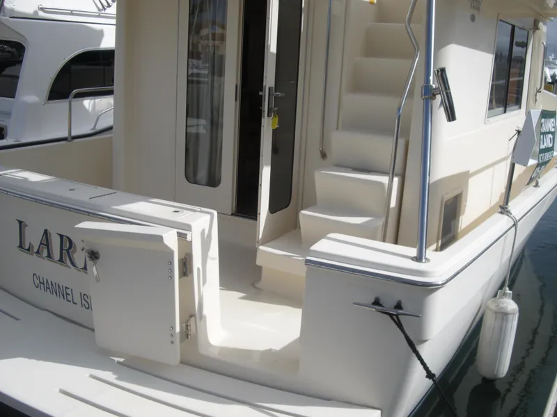 2005 Mainship 34 Trawler