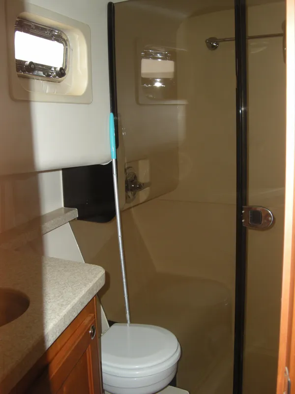 2005 Mainship 34 Trawler