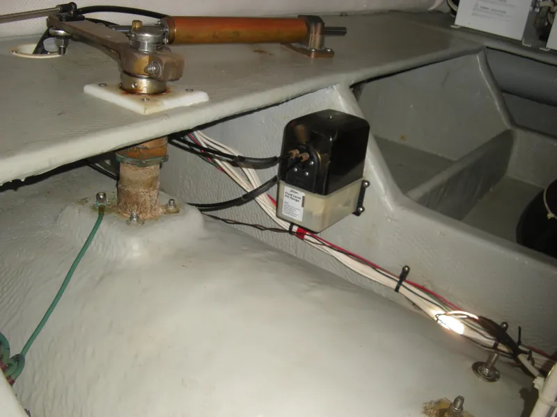 2005 Mainship 34 Trawler