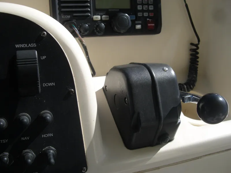 2005 Mainship 34 Trawler