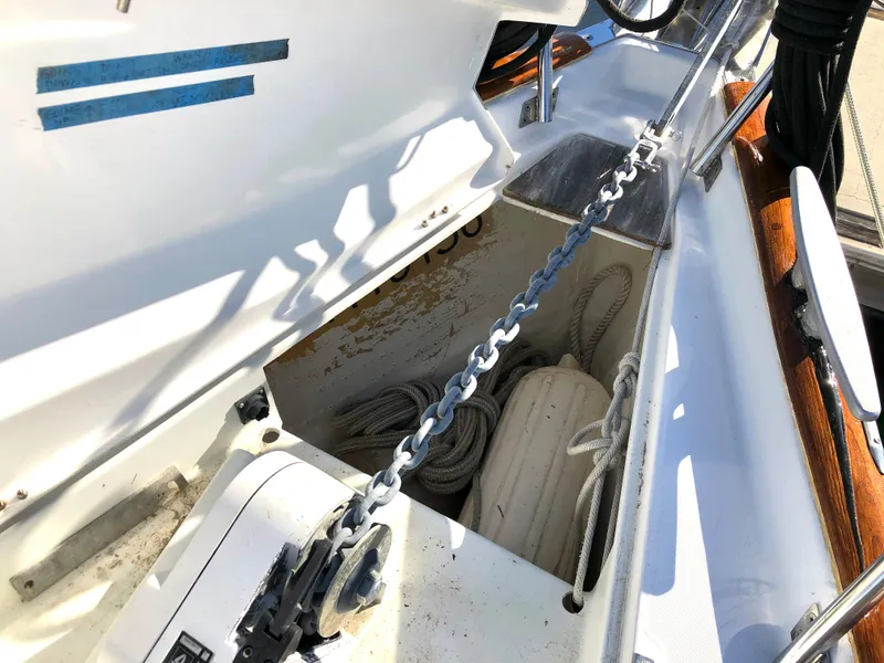 Large anchor locker