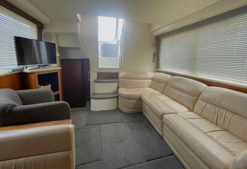 Salon looking aft