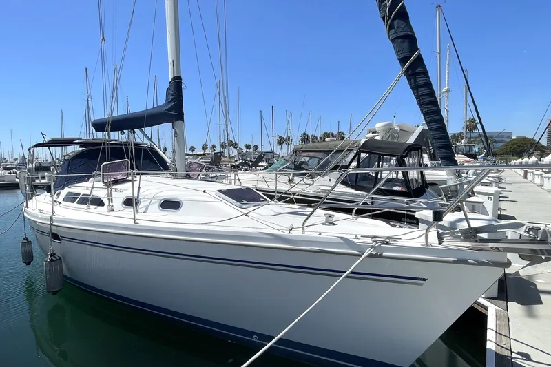 2004 Catalina 350